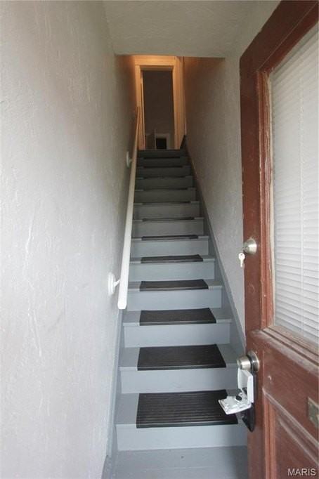 3504 Arsenal St #2F - Photo 3 of 6