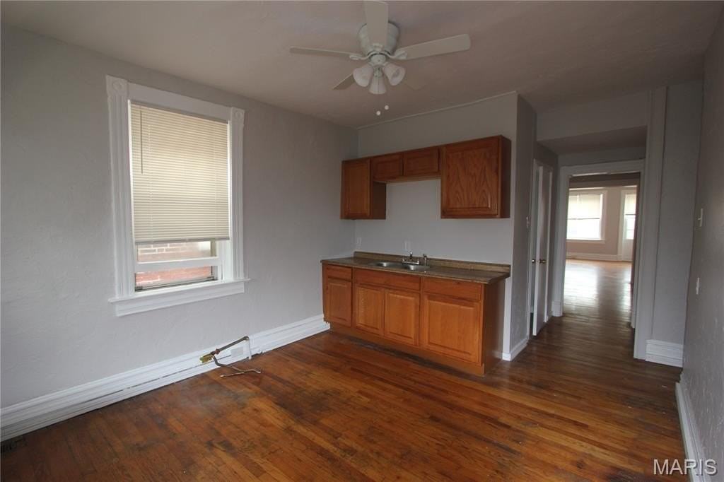 3504 Arsenal St #2F - Photo 5 of 6