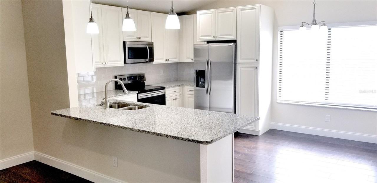568 Carrigan Ave - Photo 5 of 16