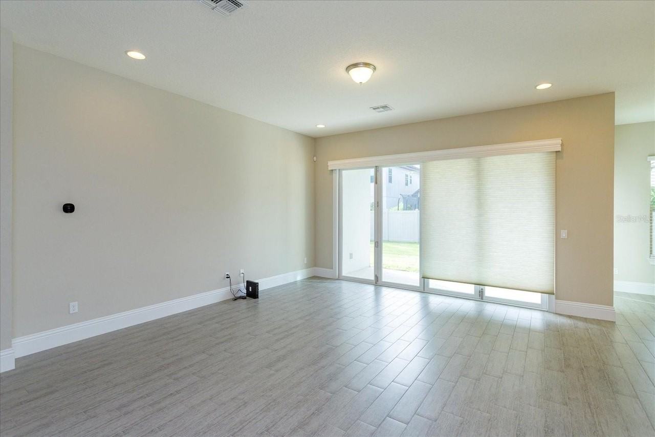 6354 Swanson St - Photo 6 of 24