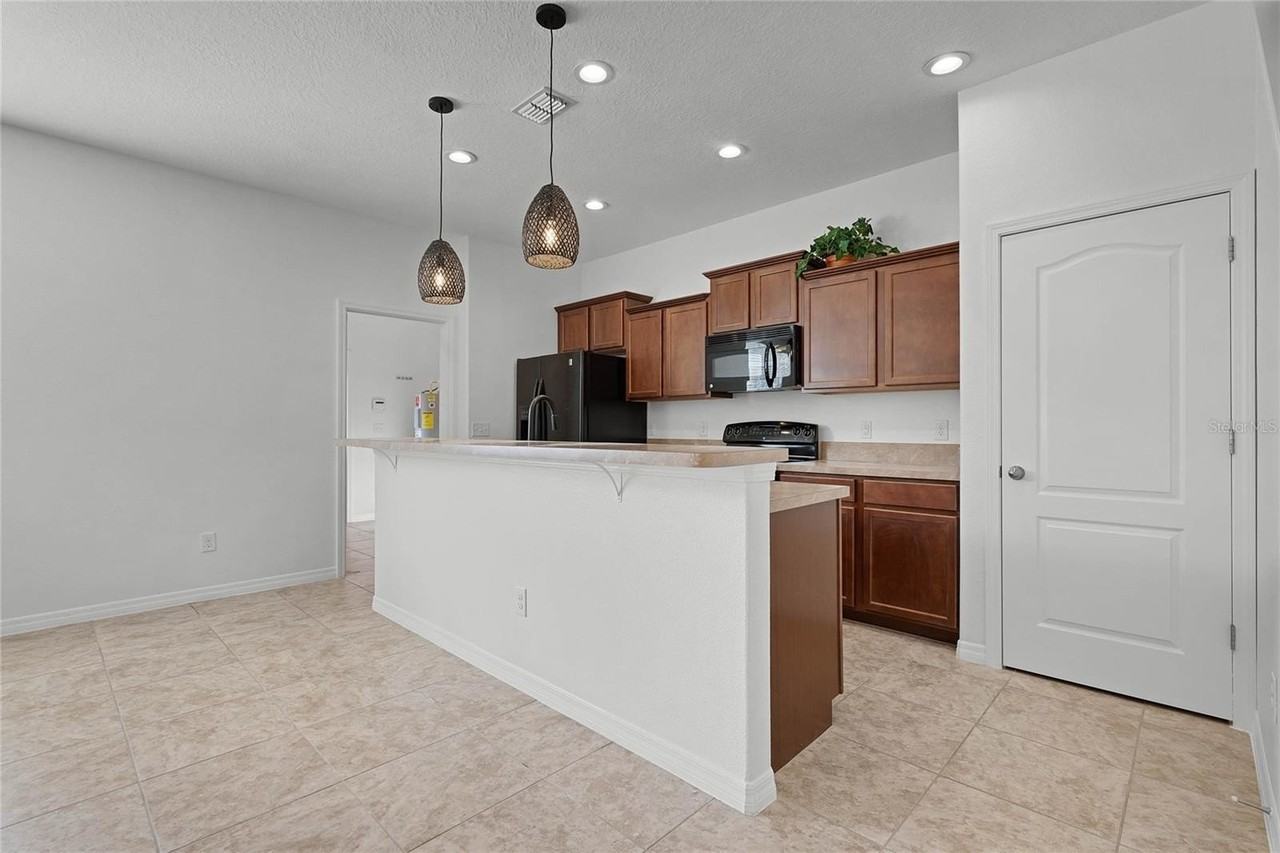 5440 New Independence Pkwy - Photo 3 of 29