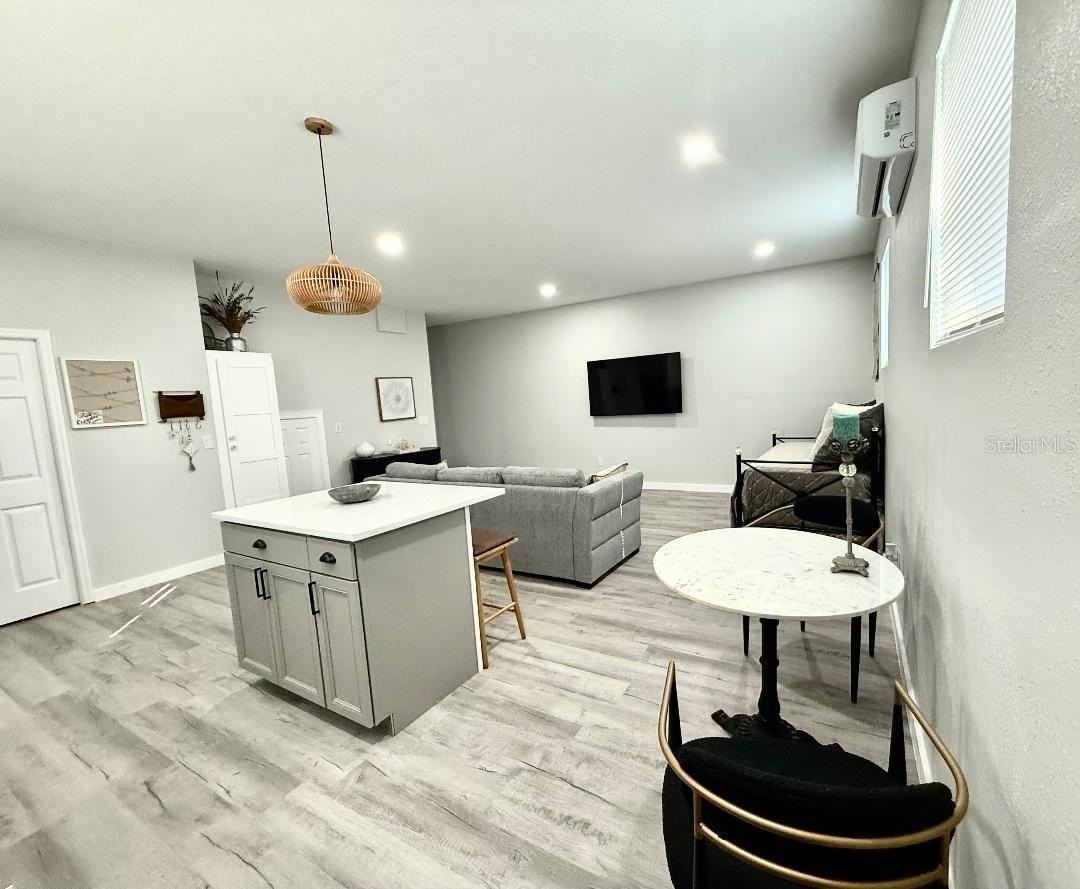 1183 Chestnut St #B - Photo 7 of 31
