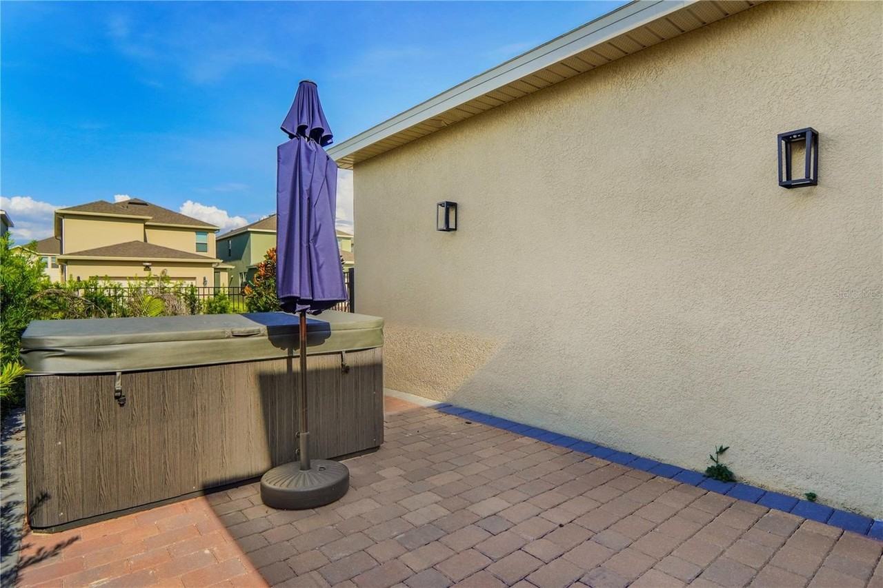 11169 Sound Shore Dr - Photo 5 of 50