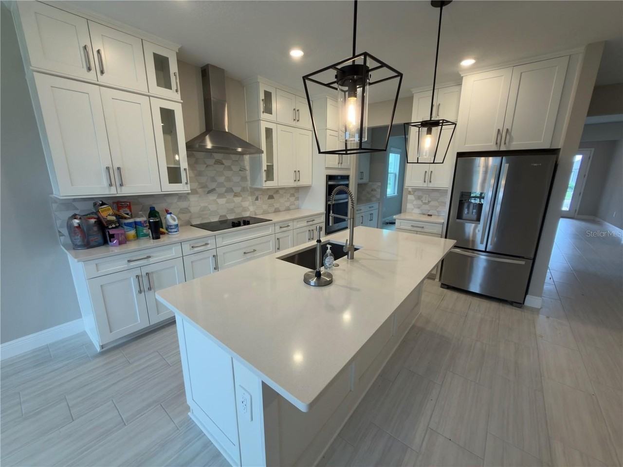 2133 Divot Dr - Photo 2 of 18