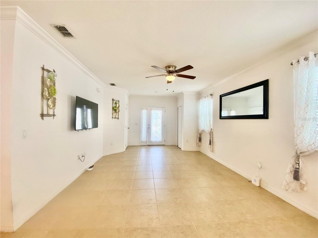 2285 Canyon Breeze Ave - Photo 3 of 23