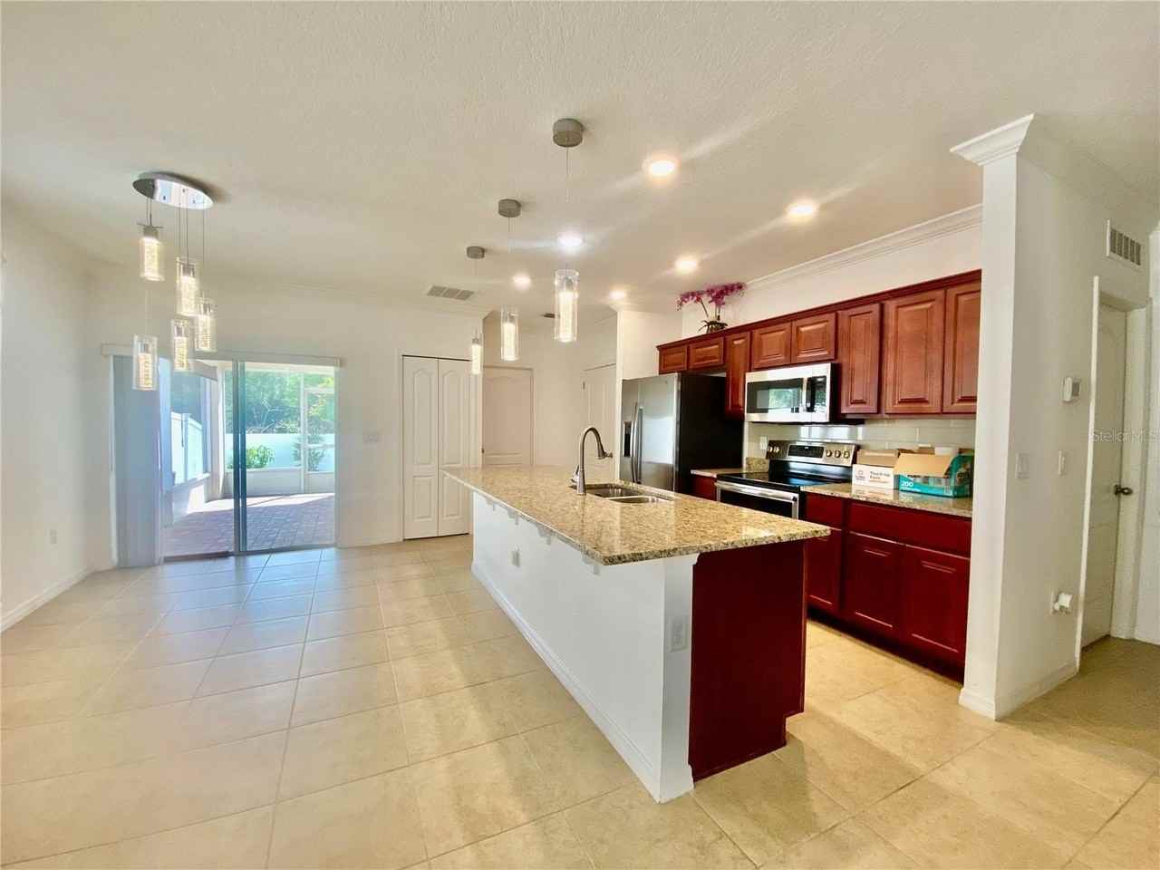 2285 Canyon Breeze Ave - Photo 5 of 23