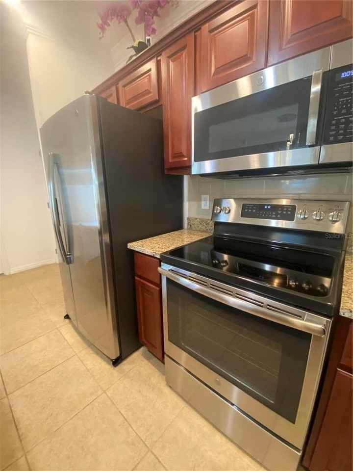 2285 Canyon Breeze Ave - Photo 7 of 23