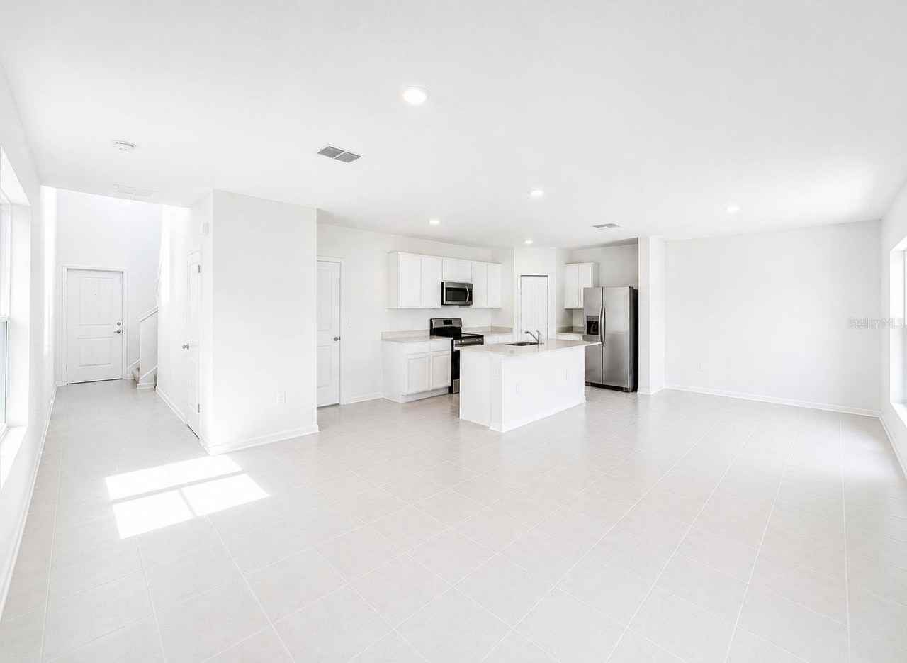 2420 BLUESTONE Road - Photo 4 of 20