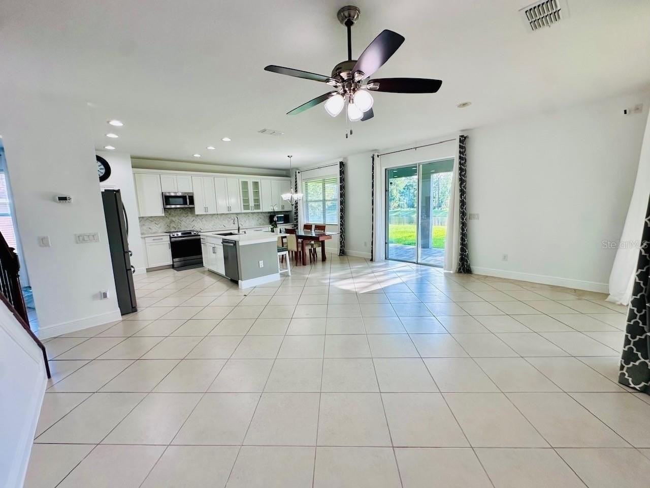 10726 Cabbage Tree Loop - Photo 2 of 26