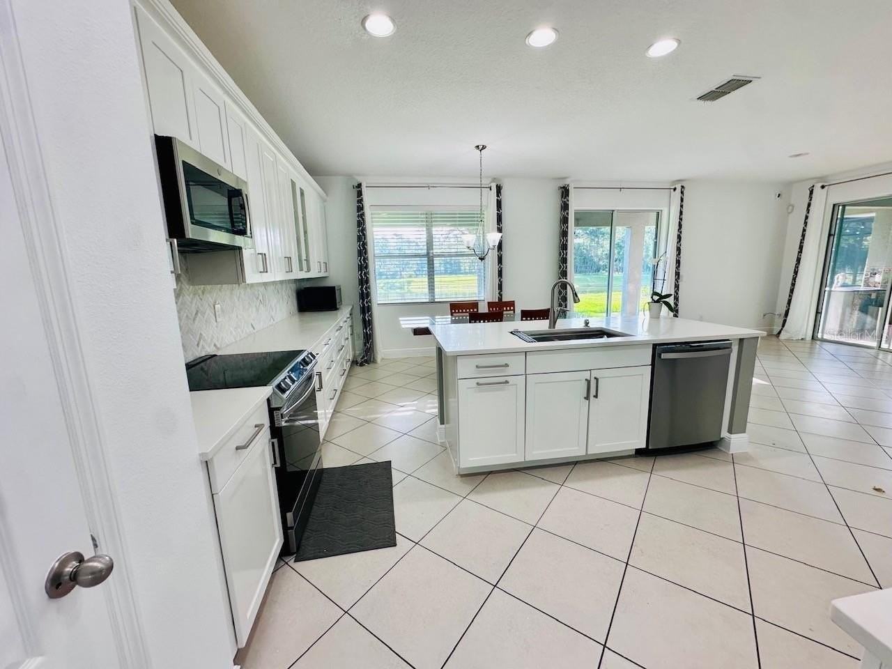 10726 Cabbage Tree Loop - Photo 5 of 26