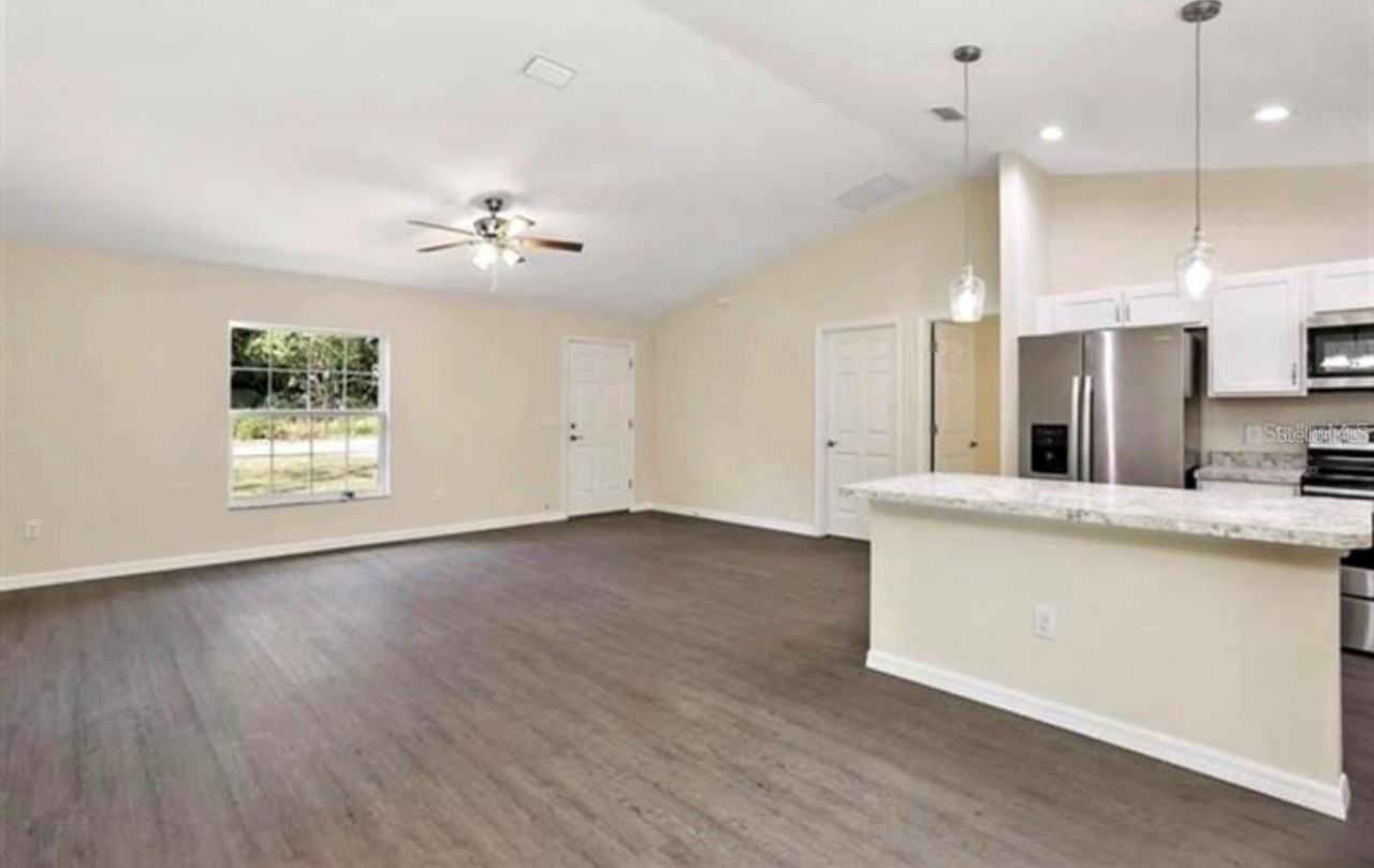 2920 Se 49th Pl - Photo 5 of 14