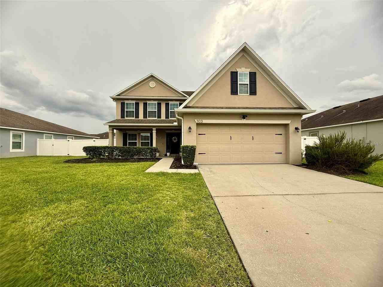 1103 Alta Vista Dr - Photo 2 of 31