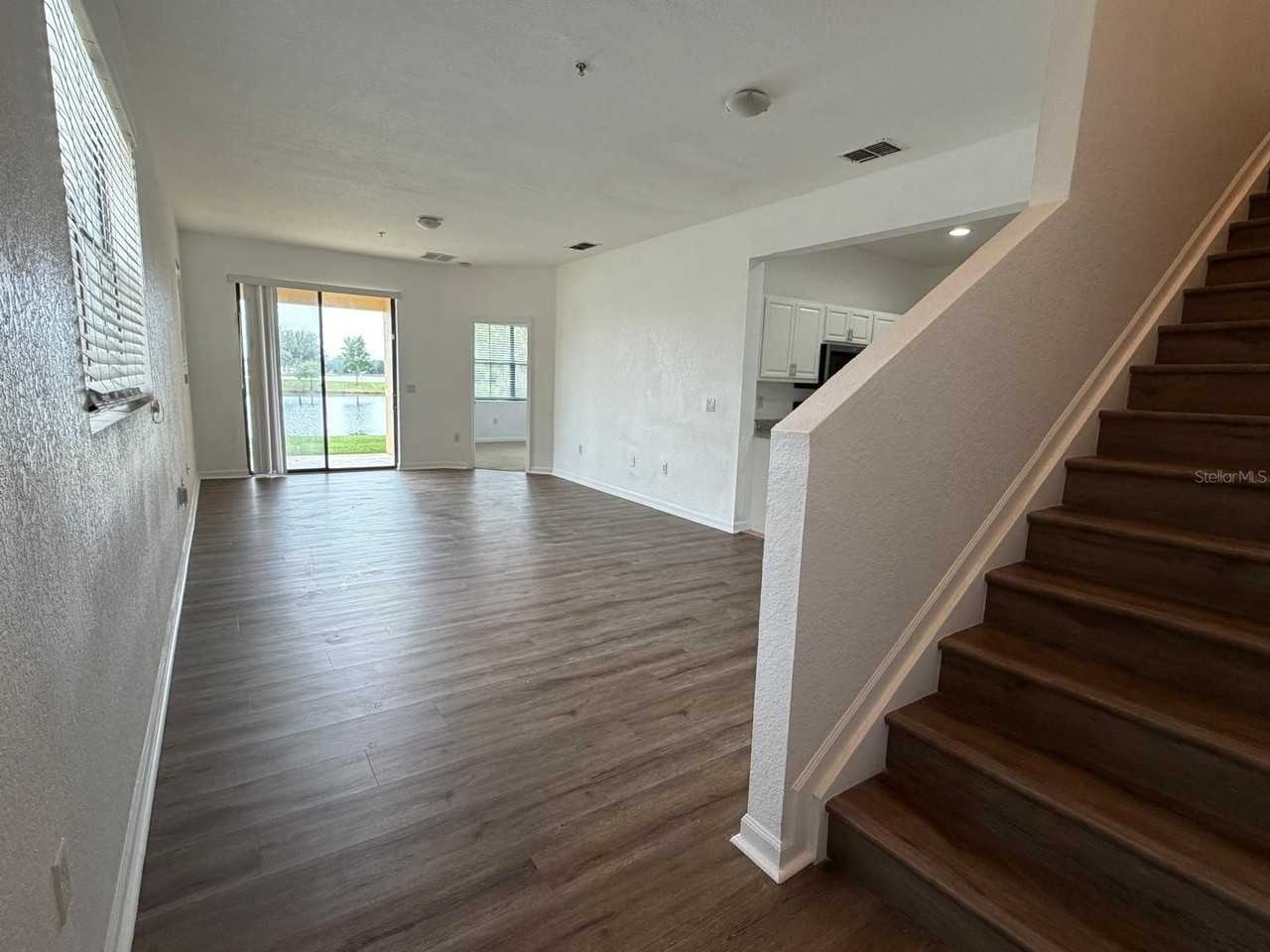 1568 Portofino Meadows Blvd - Photo 4 of 27