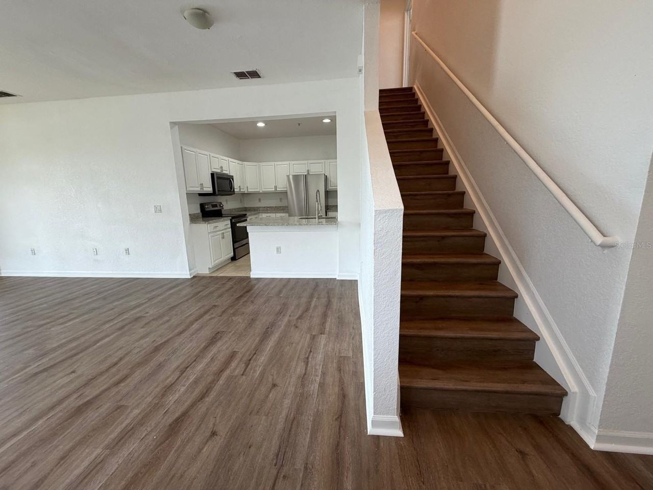 1568 Portofino Meadows Blvd - Photo 5 of 27