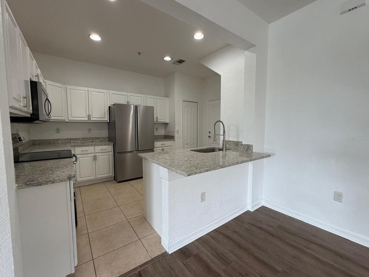 1568 Portofino Meadows Blvd - Photo 6 of 27
