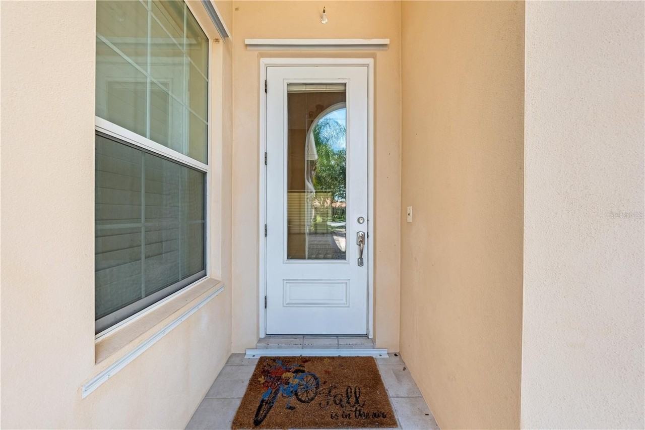 12234 Pasha Ln - Photo 4 of 50