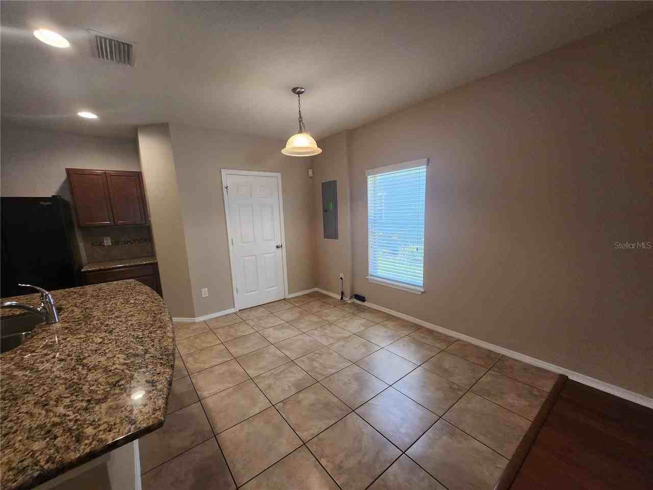 4721 Chatterton Way - Photo 7 of 17