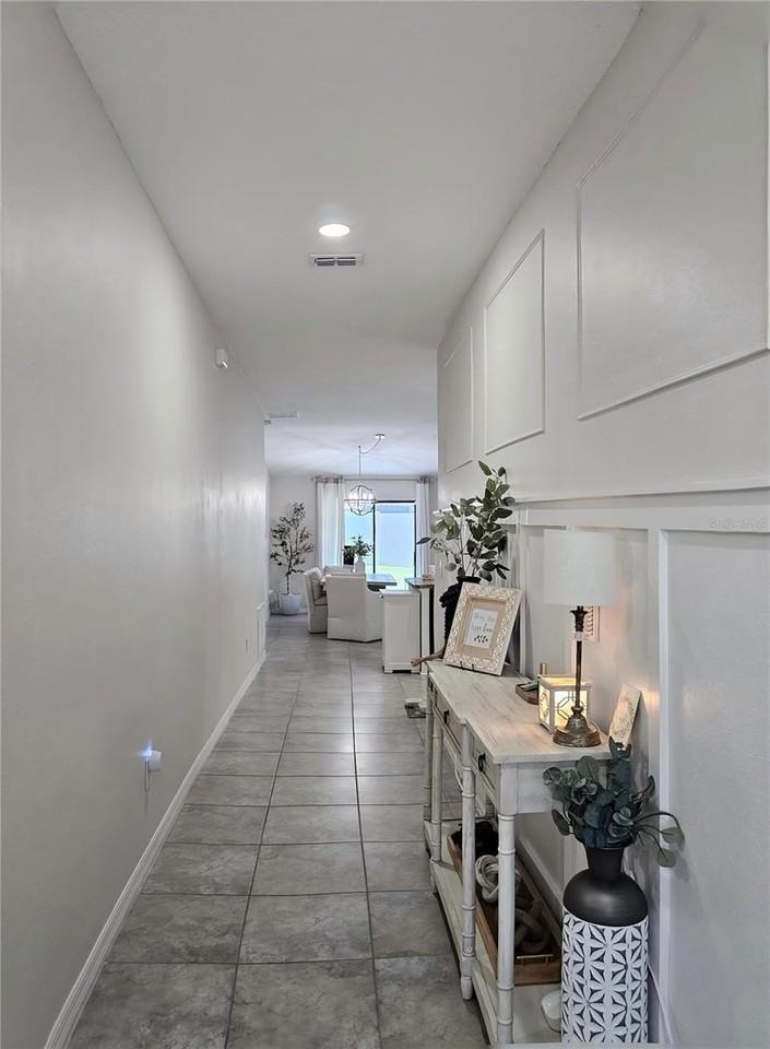 10005 Rose Petal Pl - Photo 5 of 28