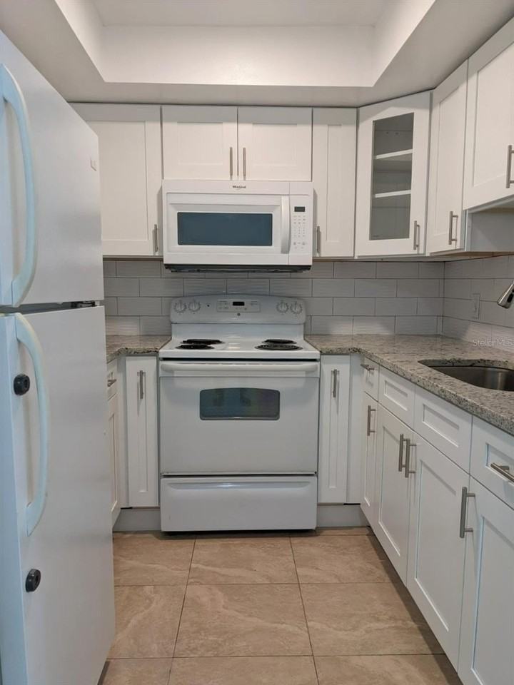 1260 70th St N #2 - Photo 6 of 15