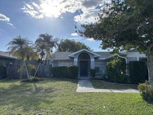 1927 Cheney Ct - Photo 2 of 17