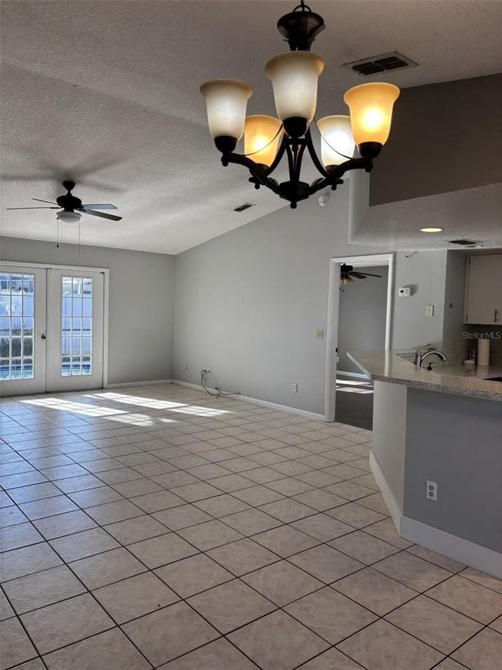 1927 Cheney Ct - Photo 3 of 17