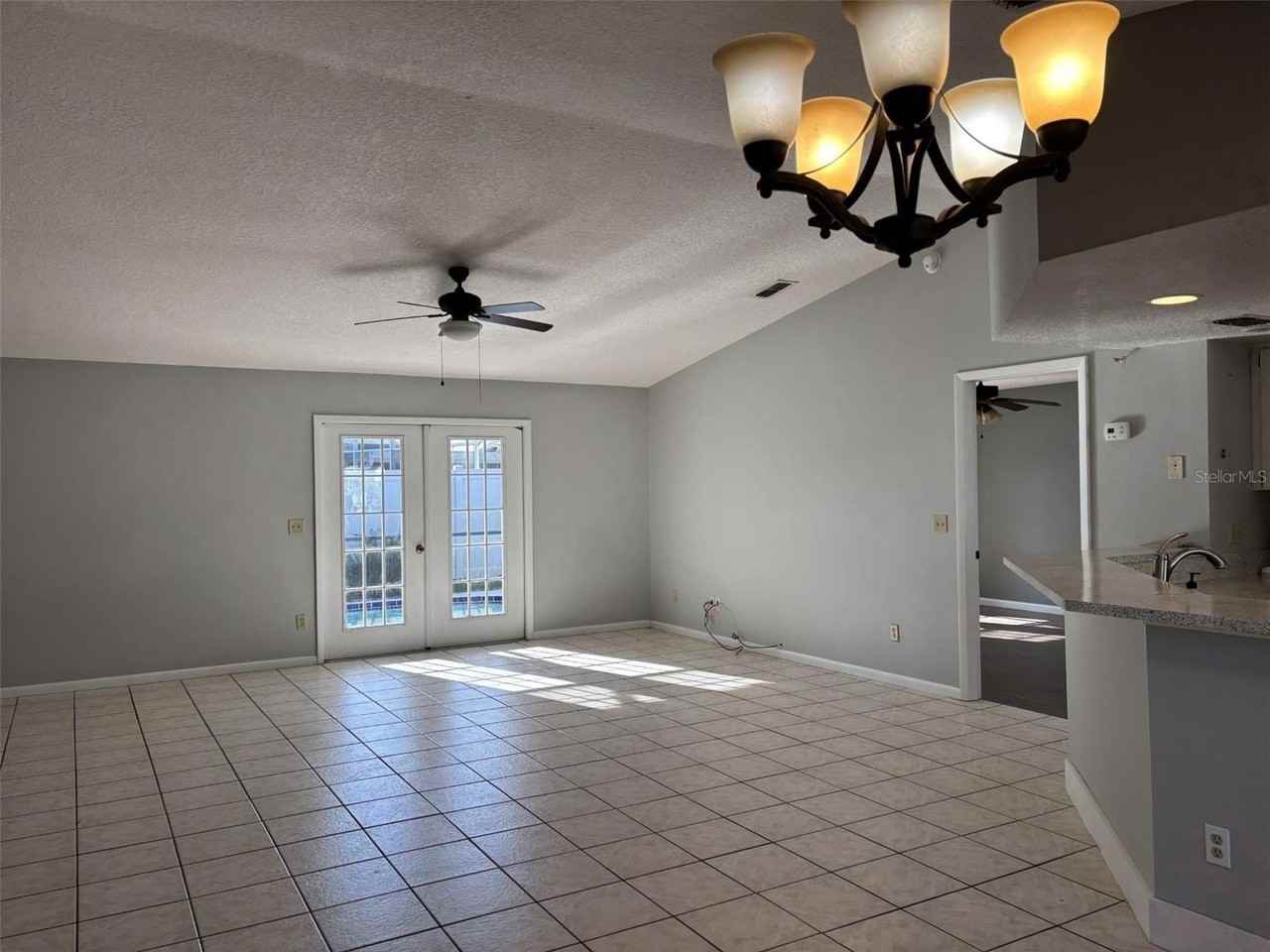 1927 Cheney Ct - Photo 5 of 17