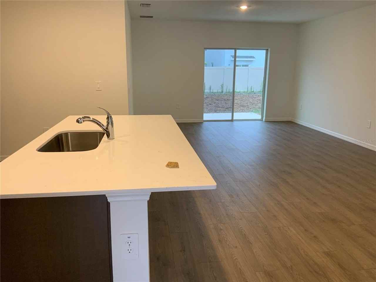 32322 Evening Grove Ct - Photo 3 of 36