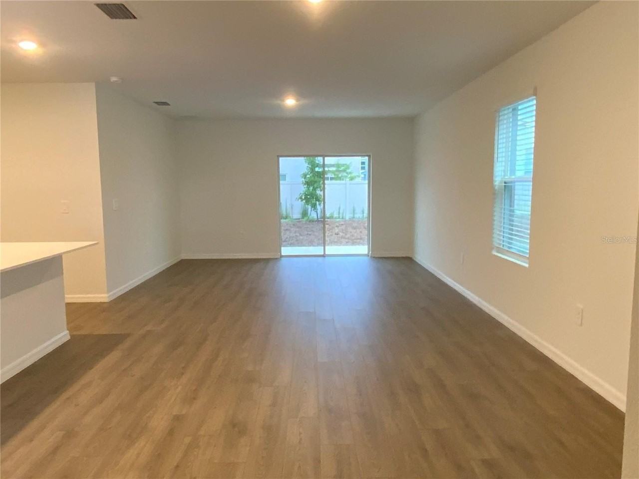 32322 Evening Grove Ct - Photo 4 of 36
