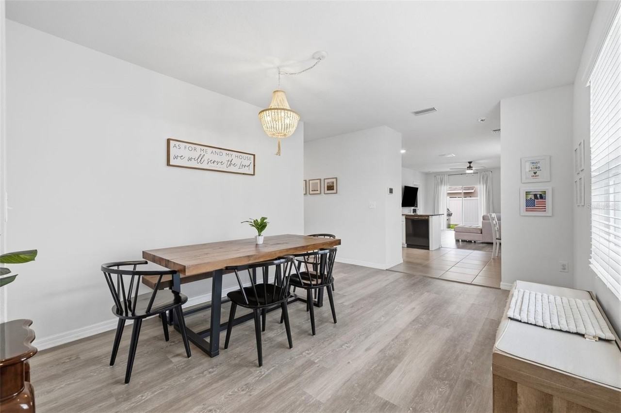16163 Silent Sands Ln - Photo 5 of 35