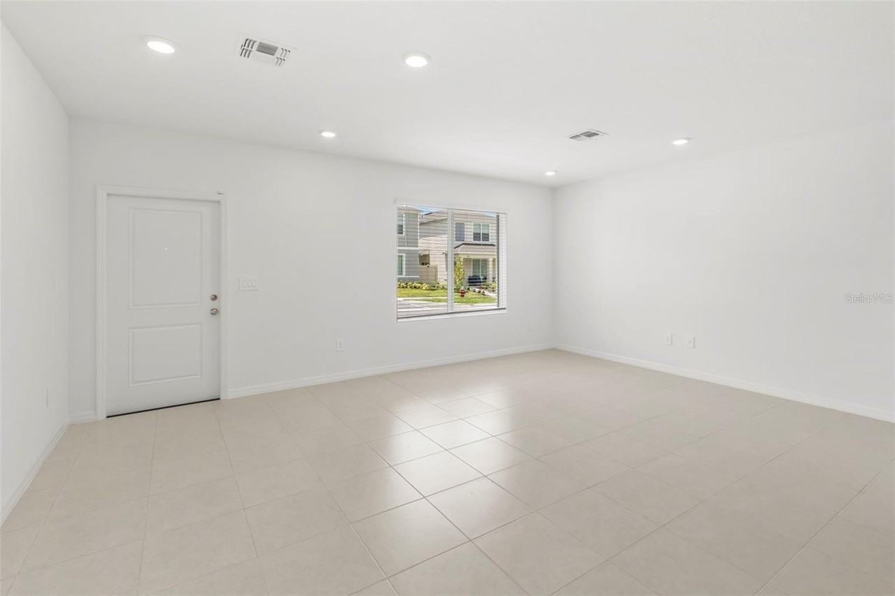 10624 Sage Canyon Dr - Photo 5 of 38