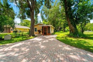 5709 Lake Le Clare Rd - Photo 1 of 1
