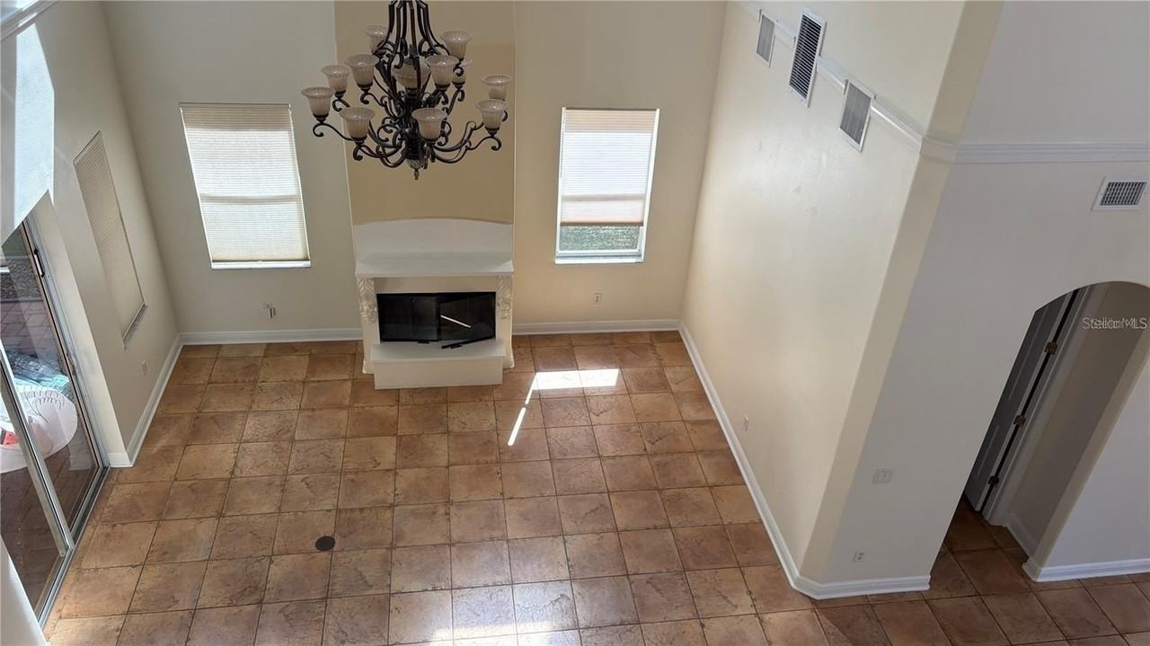 10547 Martinique Isle Dr - Photo 4 of 37
