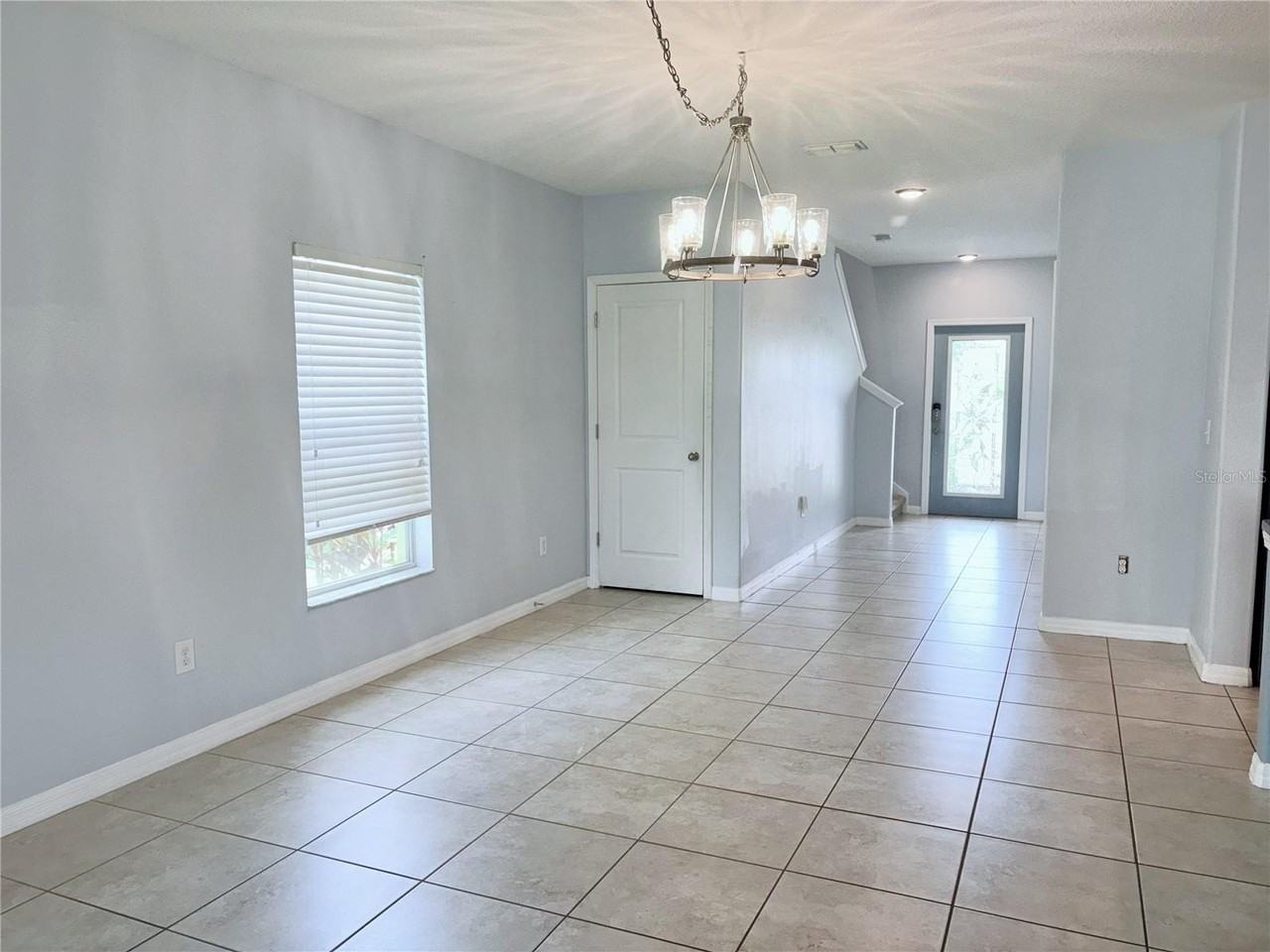 4935 Reflecting Pond Cir - Photo 4 of 41