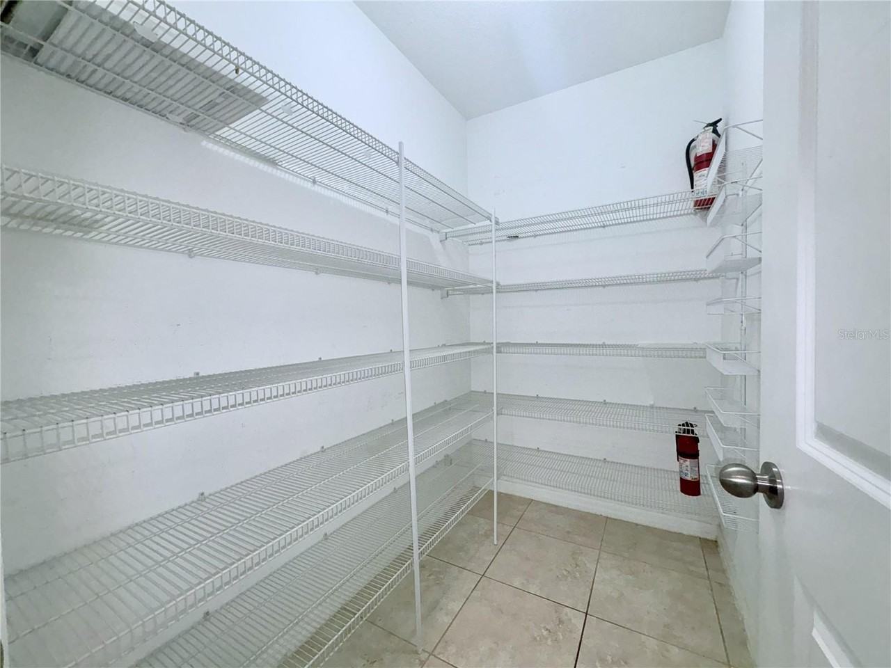 4935 Reflecting Pond Cir - Photo 7 of 41