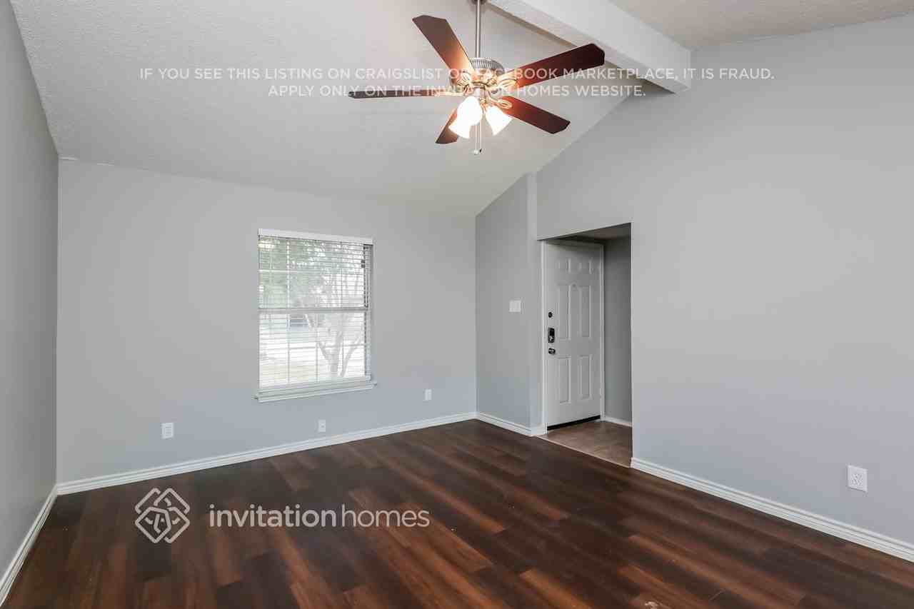 627 Plainview Dr - Photo 5 of 21