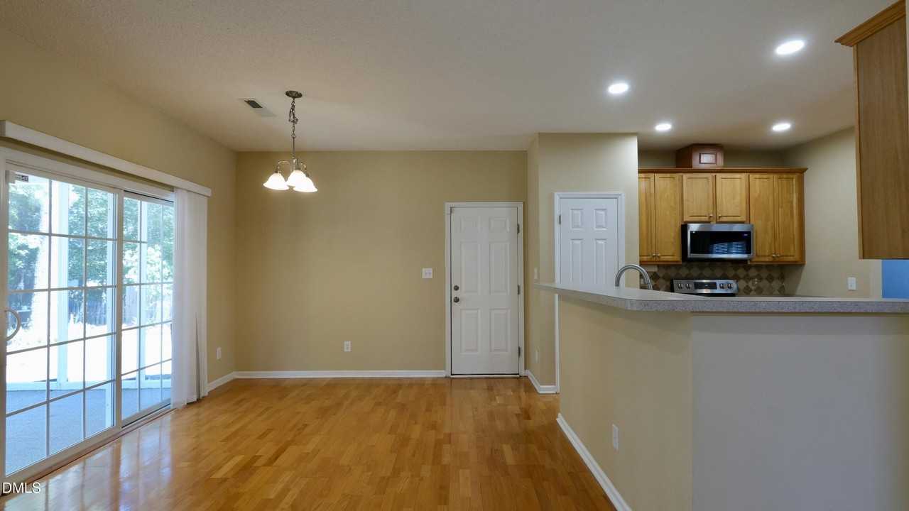 8504 Neuse Stone Dr - Photo 7 of 27