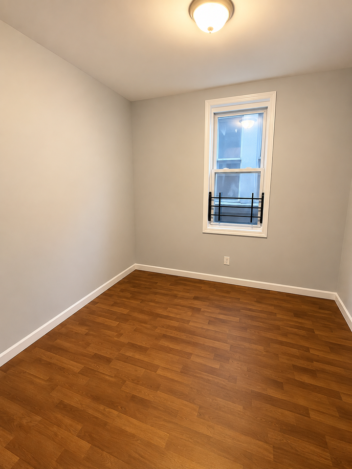80 Brookdale Ave #3B - Photo 3 of 6
