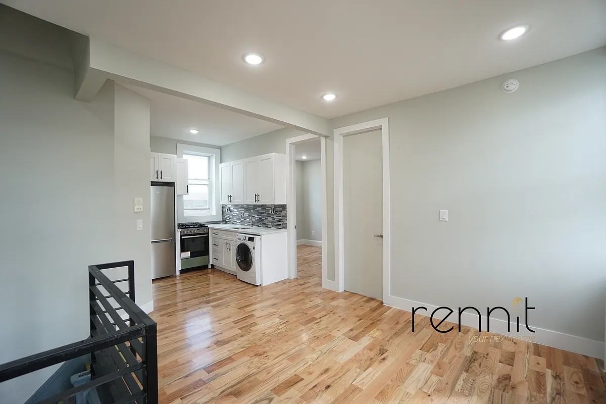 Harman St #B - Photo 2 of 8