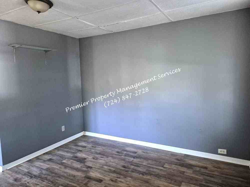 421 Schiller Street, Unit A - Photo 6 of 12