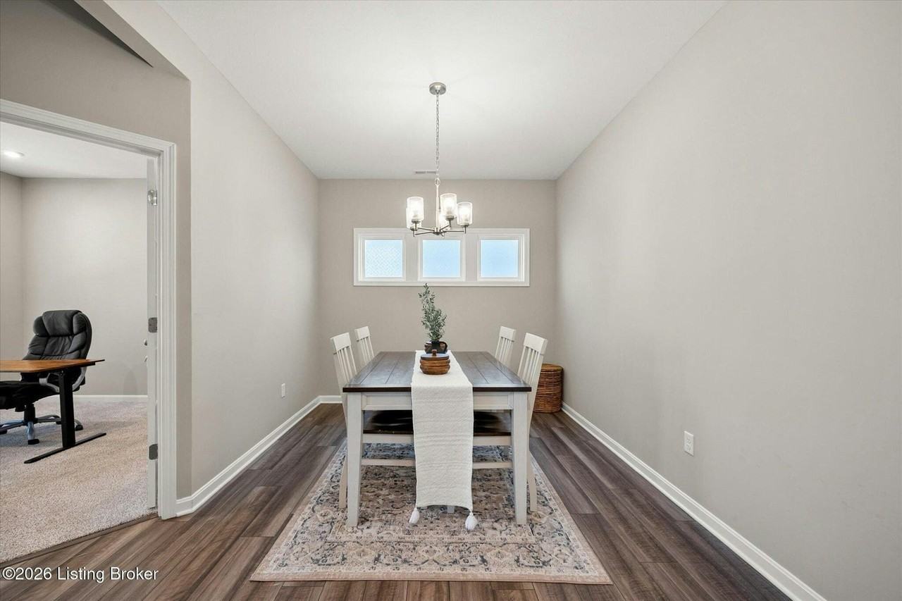 11118 Compass Avenue - Photo 3 of 37
