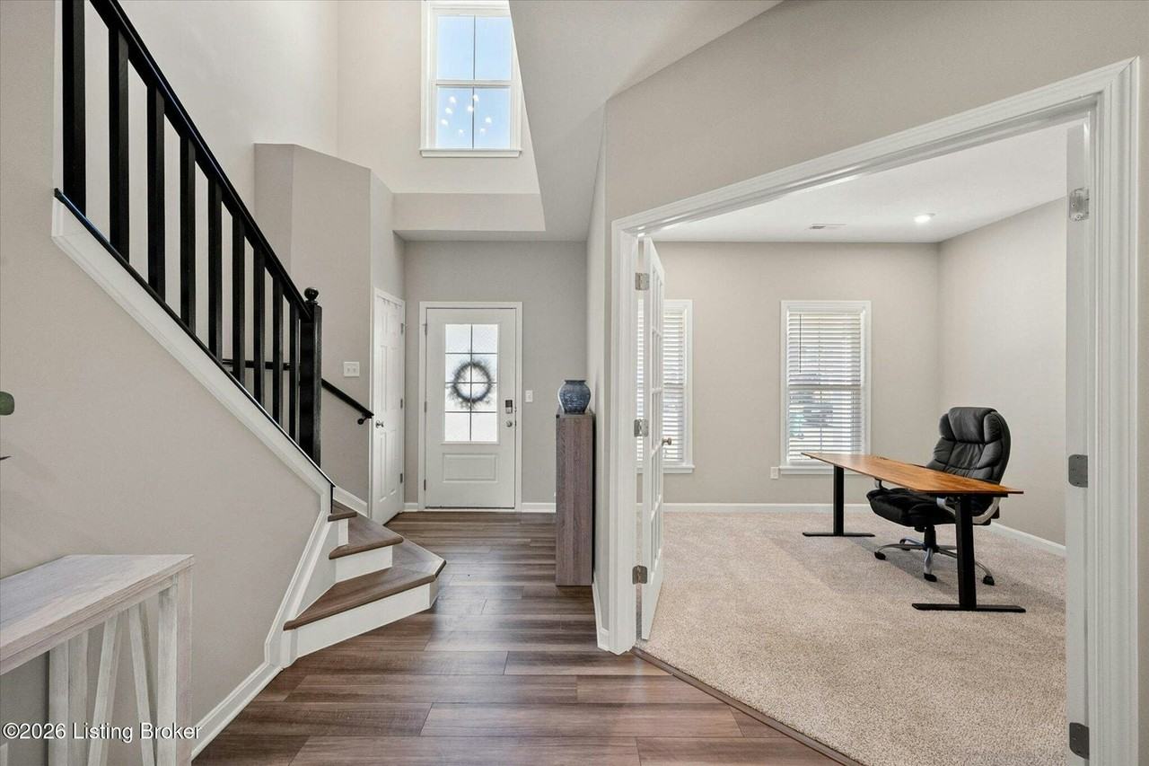 11118 Compass Avenue - Photo 4 of 37
