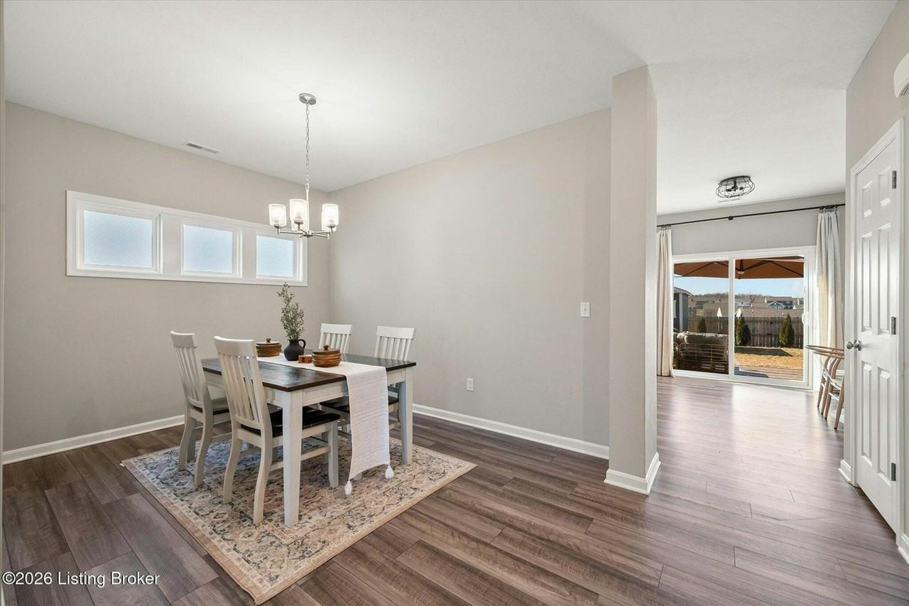 11118 Compass Avenue - Photo 6 of 37