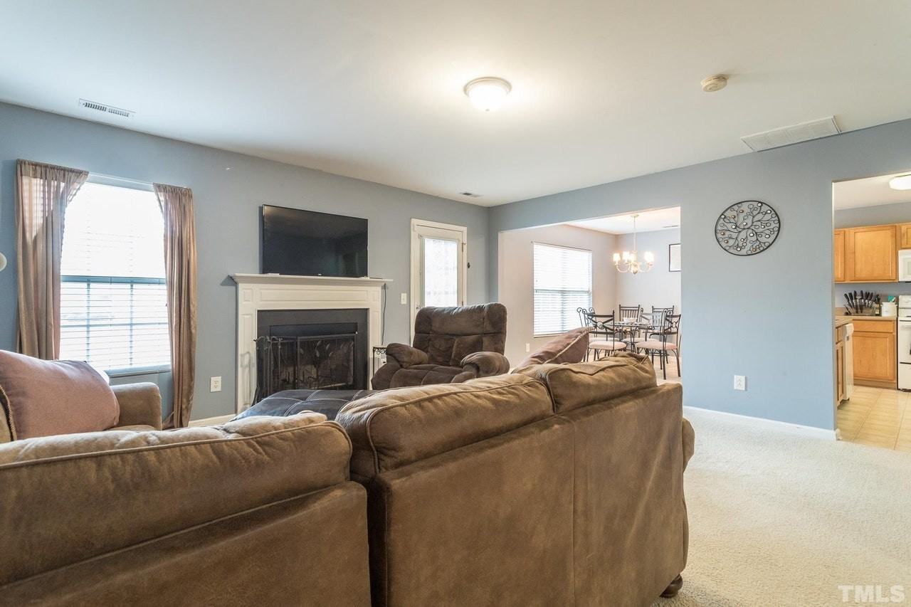 3801 Burtons Barn Street - Photo 4 of 24
