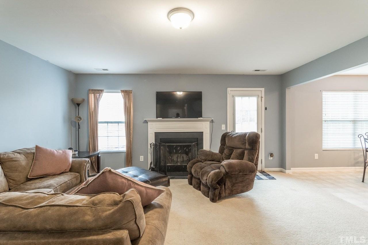 3801 Burtons Barn Street - Photo 5 of 24