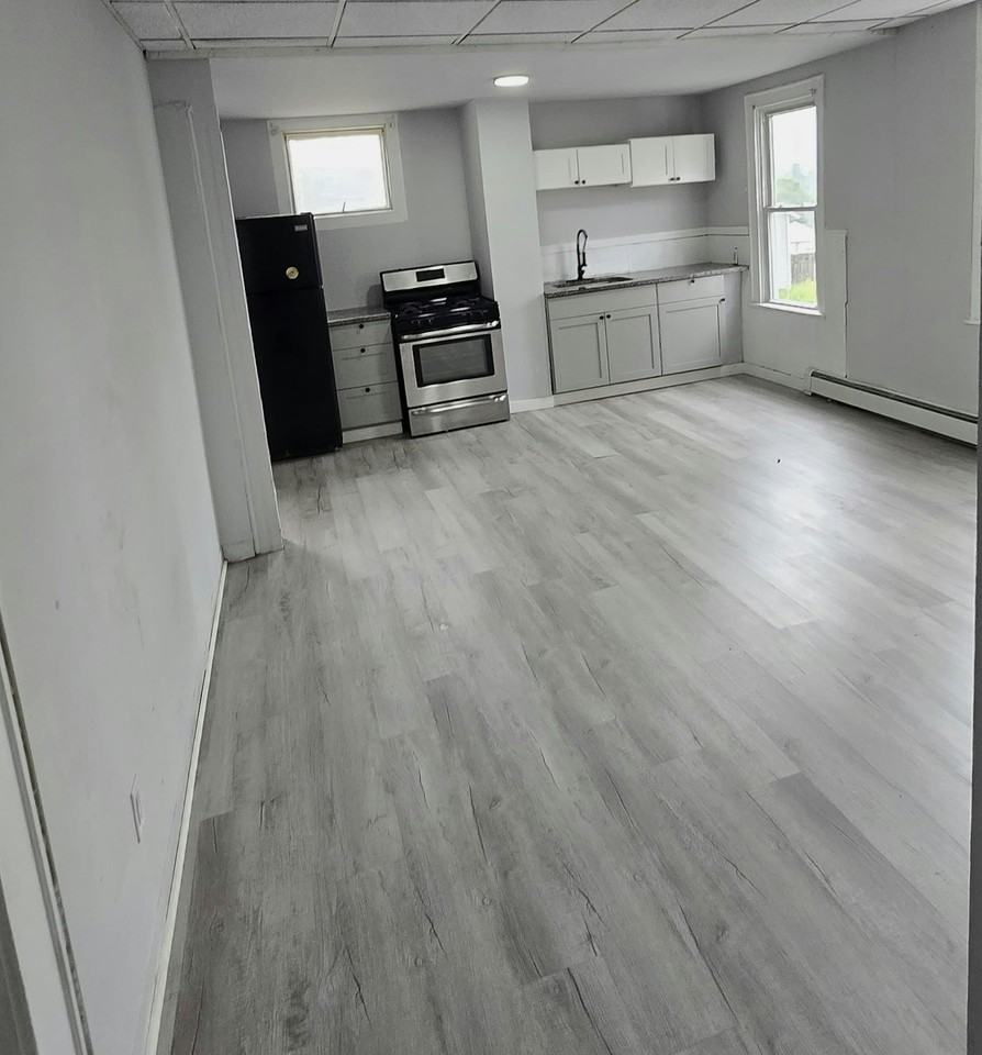 98 West Main Street, Unit 98W-1 - Photo 4 of 6