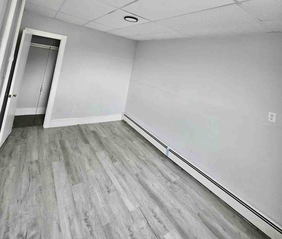 98 West Main Street, Unit 98W-1 - Photo 5 of 6