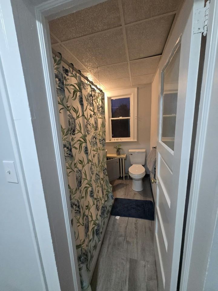98 West Main Street, Unit 98W-2 - Photo 3 of 5