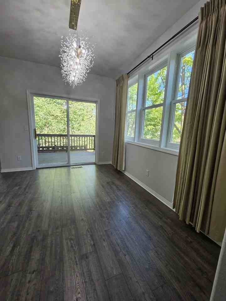 7490 SW Neptune Ct - Photo 4 of 26
