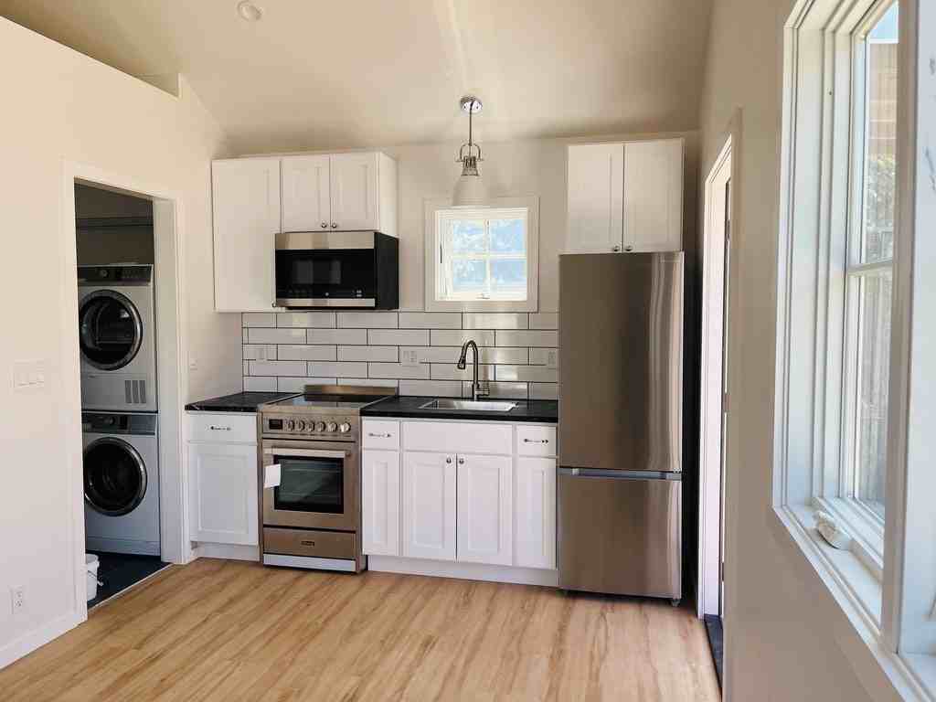 5722 Huntington Ave - Photo 2 of 12