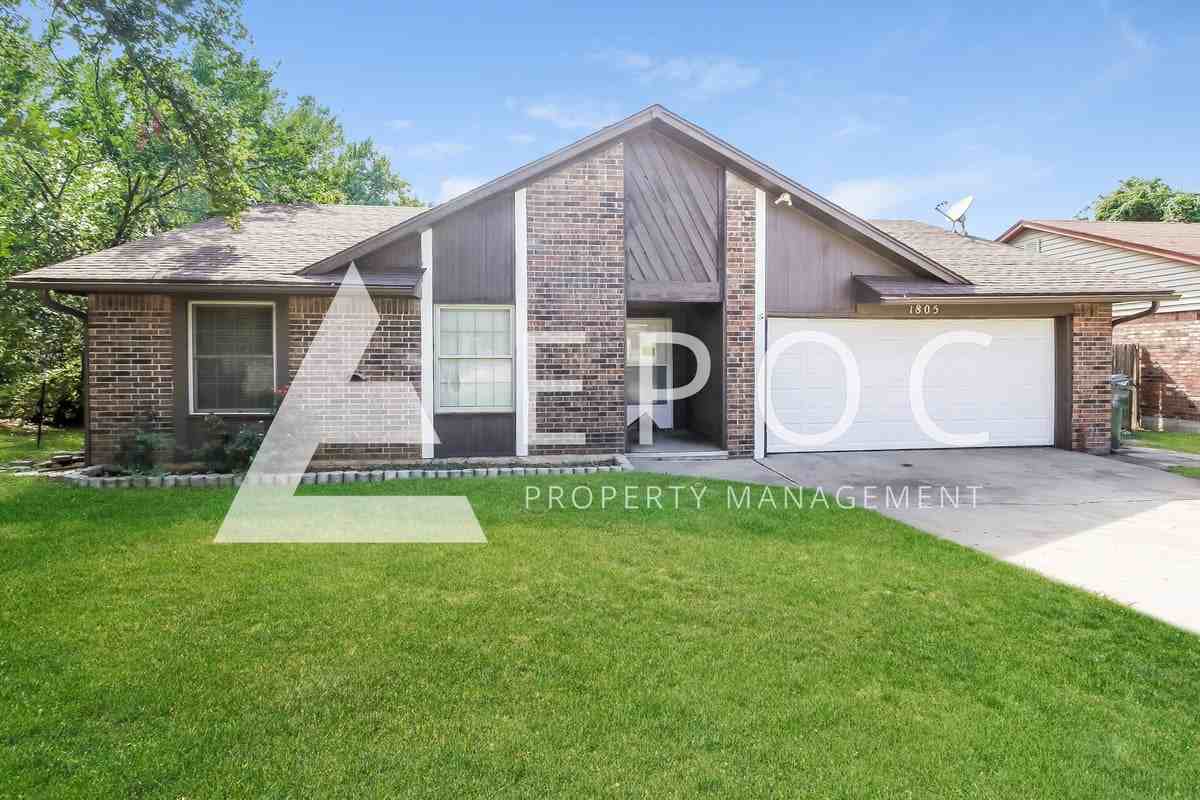 1805 Mark Trl - Photo 2 of 17